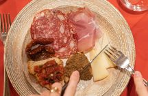 Wine experience with lunch or dinner in a farm vineyard