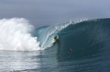 Teahupoo wave-watching boat tour