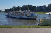 1-hour Krakow Vistula River cruise with audio guide