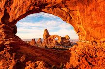 Arches & Canyonlands Self-Guided Driving Tour Bundle