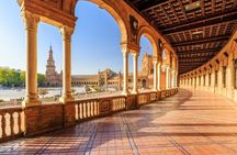Seville walking tour with tickets to the Reales Alcázares and Saint Mary cathedral