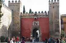 Seville walking tour with tickets to the Reales Alcázares and Saint Mary cathedral