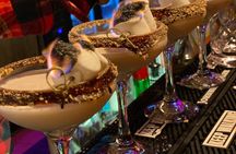 Cocktails, mocktails, and bites guided walking tour with tasting in Sacramento