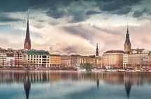 Self guided tour with interactive city game of Hamburg