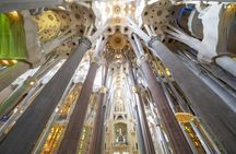 Sagrada Familia entrance tickets and small-group tour