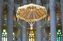 Sagrada Familia entrance tickets and small-group tour