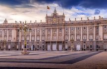 Self guided tour with interactive city game of Madrid