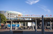 Barcelona city tour hop-on hop-off bus tickets with Aquarium