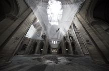Rebuilding Notre-Dame Flyview virtual reality experience