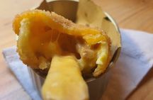 Evening food tasting and walking tour in Trastevere