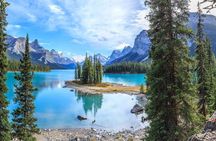 Self-guided driving tour to explore the Canadian Rockies