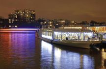 Wintery cruise aboard the atmospheric Glitterboat in Berlin