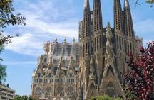 Sagrada Familia fast track ticket guided tour with tower access