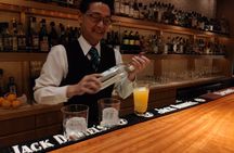Sake, whisky and cocktail luxury tour in Kyoto