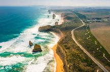 Great Ocean road bus tour with many stops and a forest walk