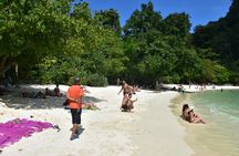 Kayak paddling tour of the Hong Islands from Krabi