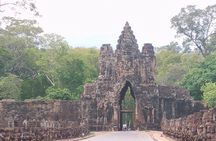 Private one-day tour of Angkor Wat, Angkor Thom and Tomb Raider