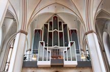 The most beautiful churches in Hamburg private walking tour