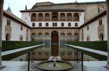 Alhambra and Generalife Premium tour in English