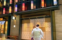 3-hour guided food tour to discover the best flavours of Japan