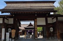 Takayama old town walking tour with local guide