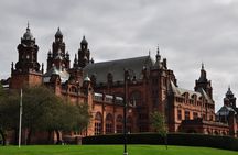Private guided tour through the architecture of Glasgow with a local
