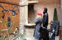 Gourmet treasure hunt around Lyon pedicab tour