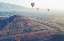Teotihuacan pyramids private tour and hot-air balloon ride