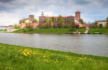 Guided E-Scooter tour of Krakow with food tasting