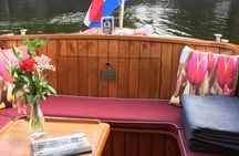 Boat tour through the Amsterdam Light Festival