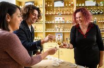 Beekeeping tour and honey tasting in Heraklion