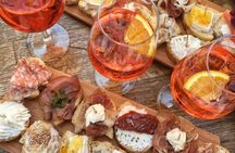 Guided tour to discover original Venetian cichetti and wines