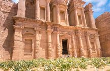 Private transfer from Aqaba to Petra