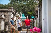 New Orleans Garden District small group guided walking tour