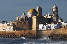 Private day trip to Cadiz from Jerez