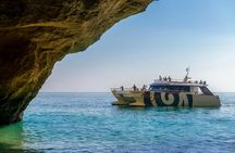 Caves and coastline guided boat trip from Albufeira