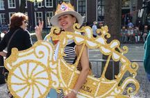 Behind the scenes of the royal city of Hague guided tour