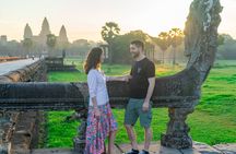 Discover Angkor sunrise by Vespa