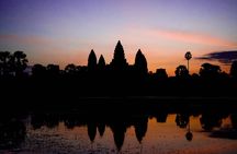 Discover Angkor sunrise by Vespa