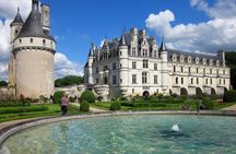 Chenonceau and Chambord Tour with Wine-Tasting from Tours or Amboise