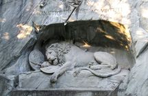 Art and culture walking tour of Lucerne with a local