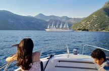 Private boat tour Kotor - Our lady of the rocks-Blue Cave 9 passengers