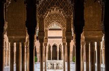 Skip-the-line tickets and audio guide to the Alhambra, Palace of Charles V, Generalife and Alcazaba