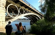 Triana historical quarter with Guadalquivir river walking tour