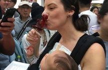 Kuromon Market food walking tour in Osaka
