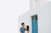 Santorini photo shoot with a pro photographer