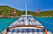Private boat tour to Kekova with lunch onboard from Kalkan