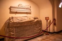 Vatican: Basilica, Dome and underground early bird tour