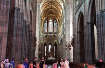 Prague guided walking tour with traditional lunch