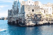 Interactive city discovery adventure game in Polignano